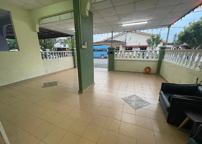 Redzuan Homestay