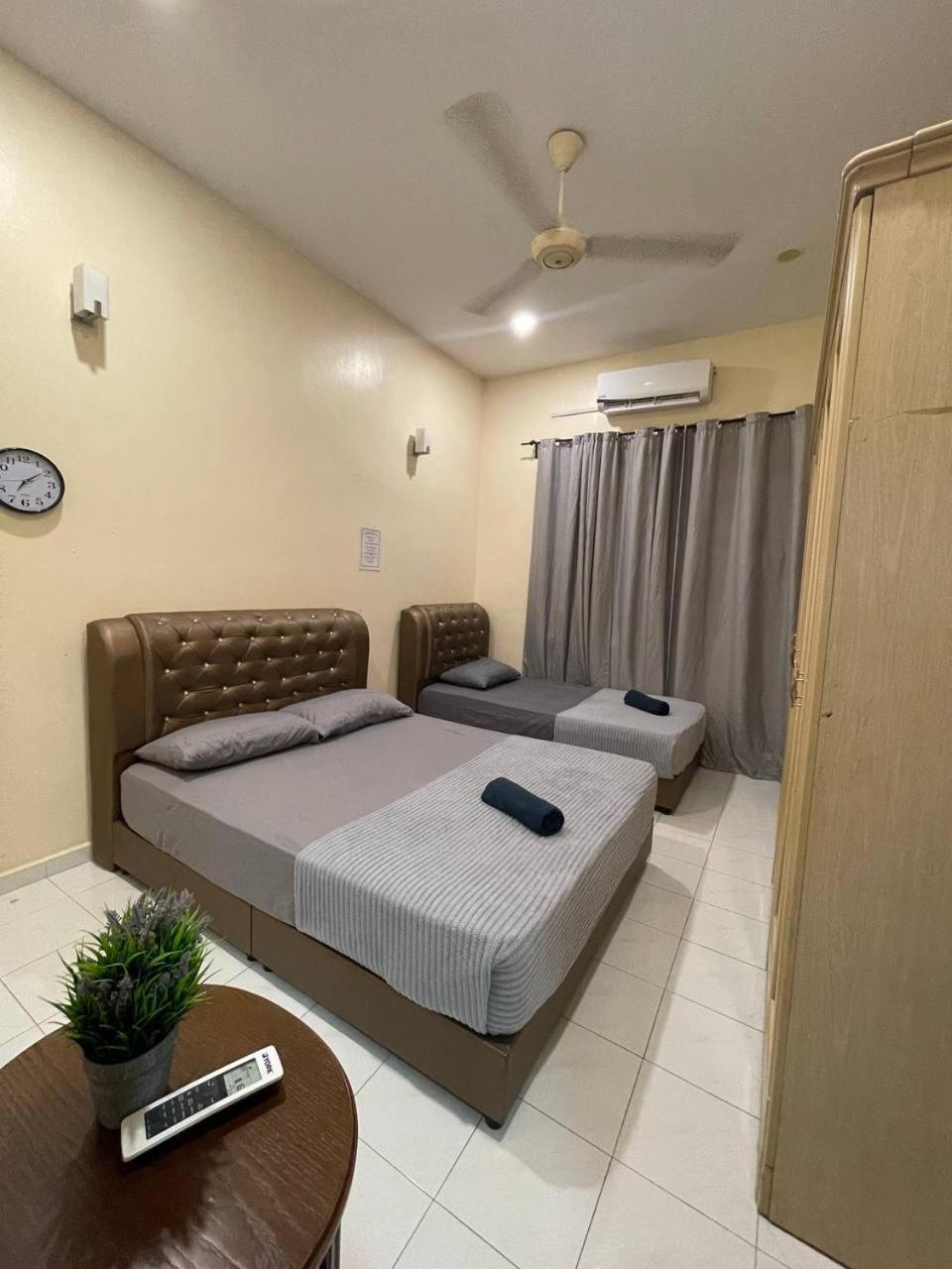 Redzuan Holiday home